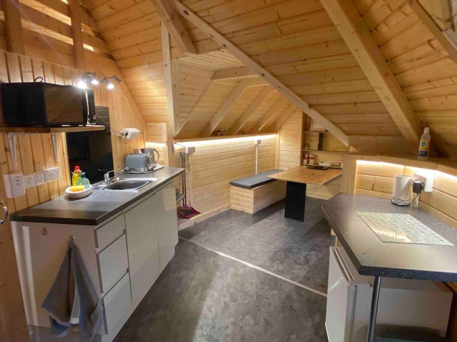 High Quality Cabin With Views Of Ben Nevis Banavie Buitenkant foto